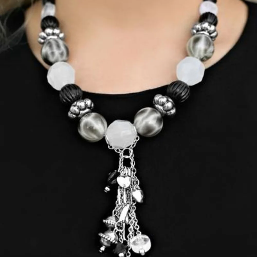 Paparazzi Fashion Jewelry Set - Picture 2 of 2
